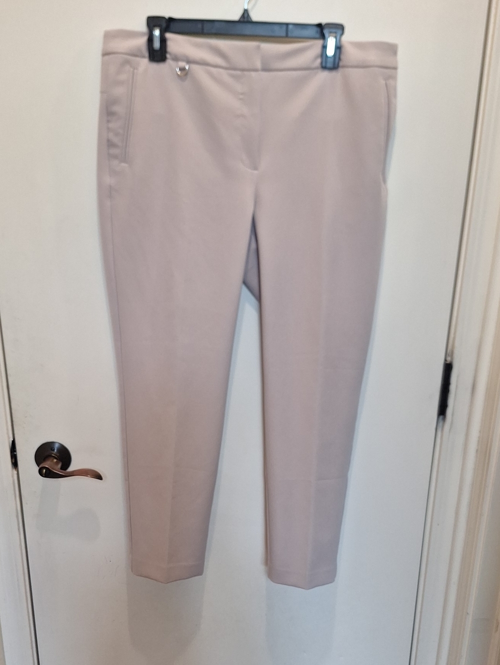 Adrianna Papell Cropped Slim Pants in Light Lavender
